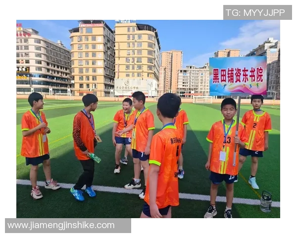 六月份出生的足球球星盘点：他们在绿茵场上如何书写传奇故事